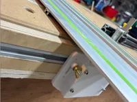 Charnière de rail pour scie plongeante et établi — photo 1