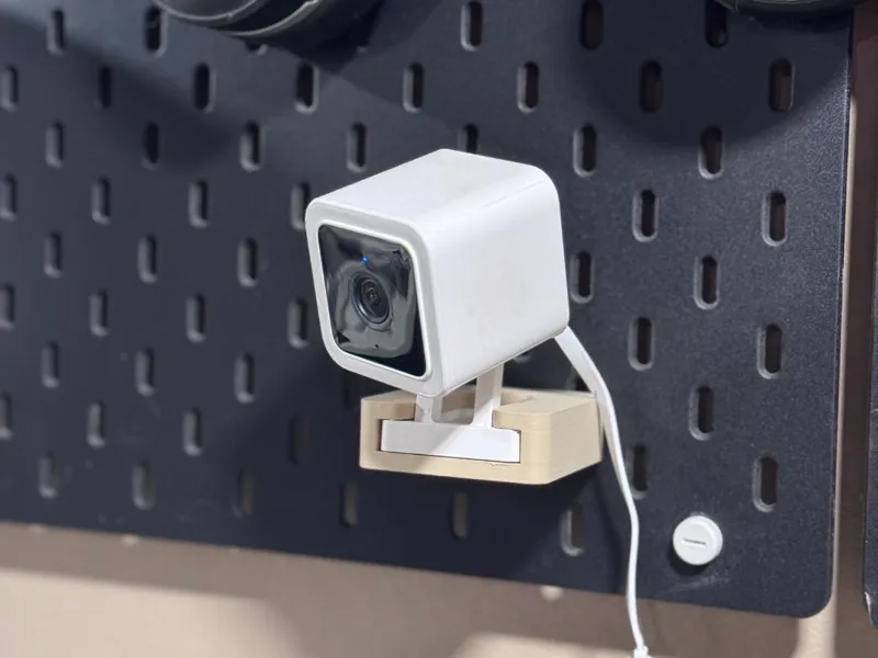 Skadis Wyze camera mount