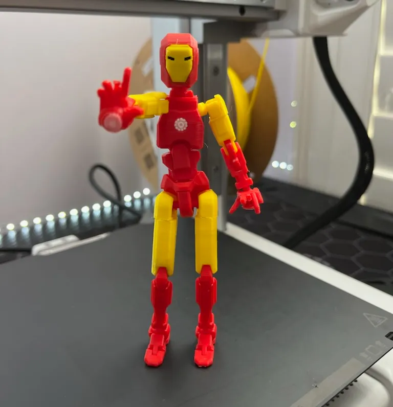 dummy 13 iron man goes to comic con kit card