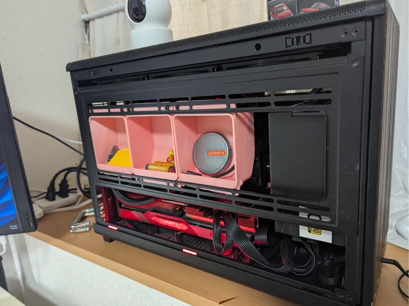 Liam Li A3 Fan bracket storage solutions