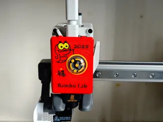 拓竹A1/A1nimi挤出机盖子，47分钟快速打印。原装1:1建模，安装方式不变。蛇年福字挤出机盖子