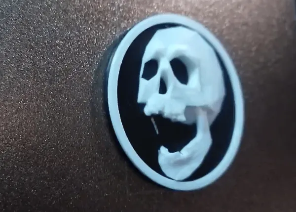 Médaillon tête de mort mural