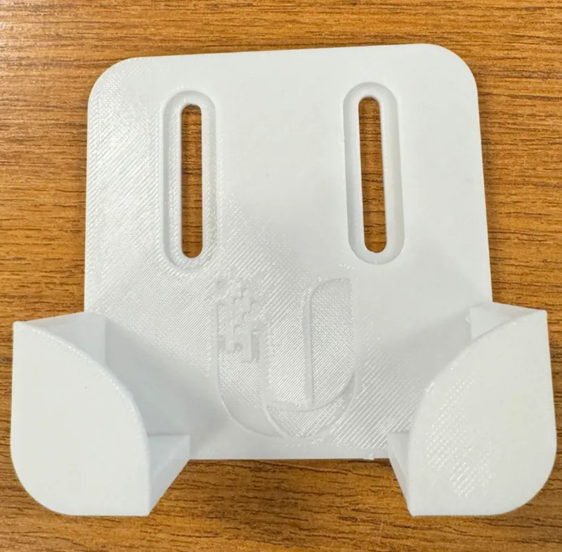 Ubiquiti UniFi Switch Lite 8 PoE Adapter Bracket