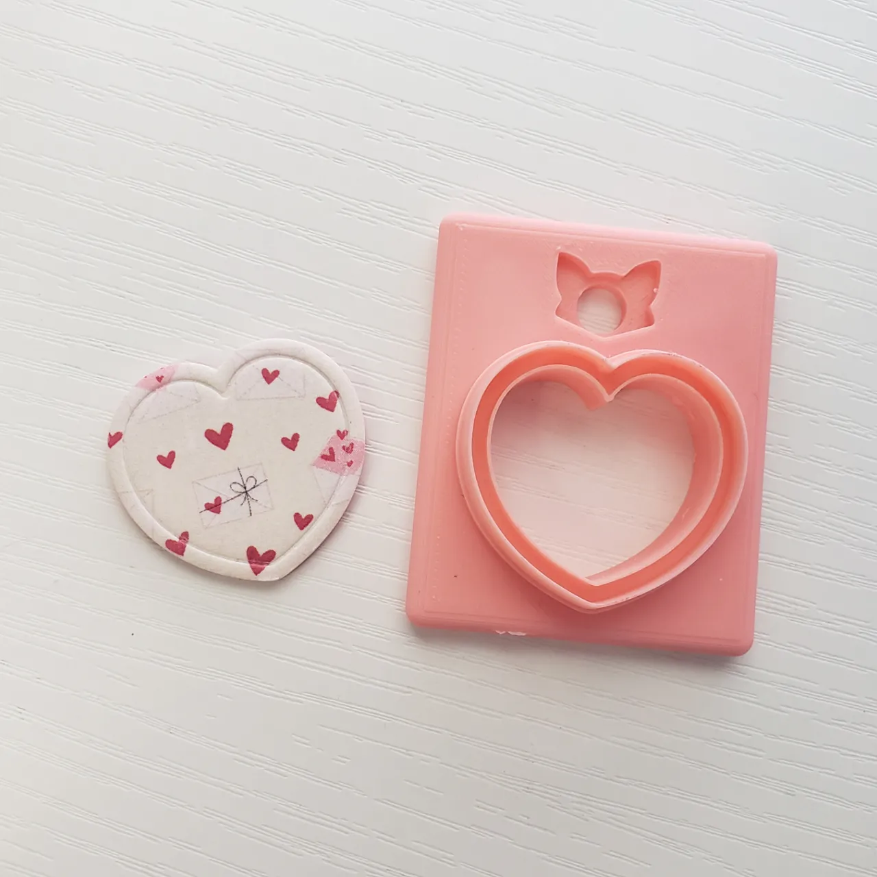 Framed Bubble Heart Valentine Clay Earring Cutter view 4