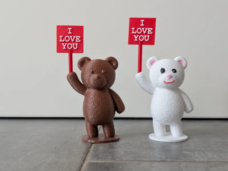 Valentinstag Teddybär mit "I LOVE YOU" Schild