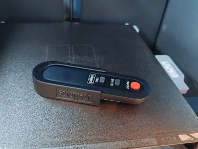 Remote control holder for the Scheppach HDA-14
