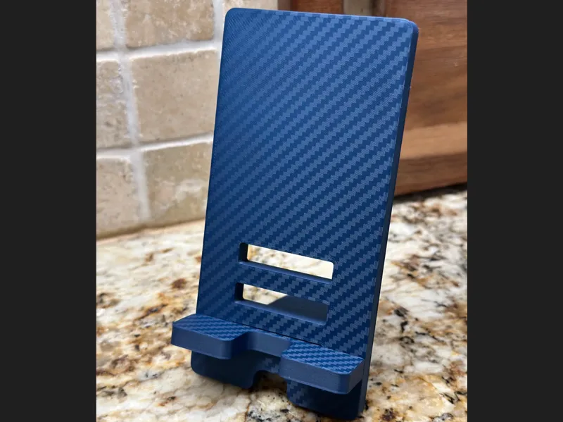 Simple phone stand with variable angle