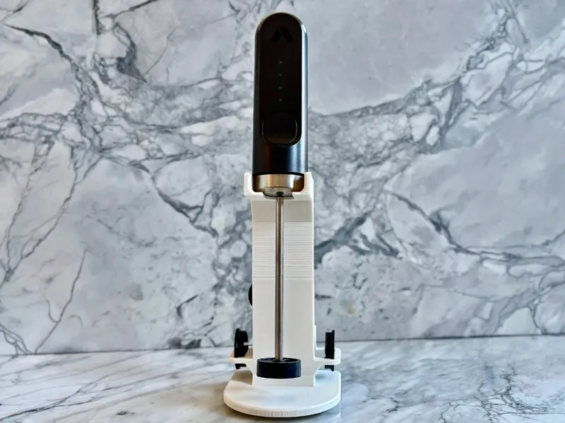 Subliminal Nanofoamer Stand
