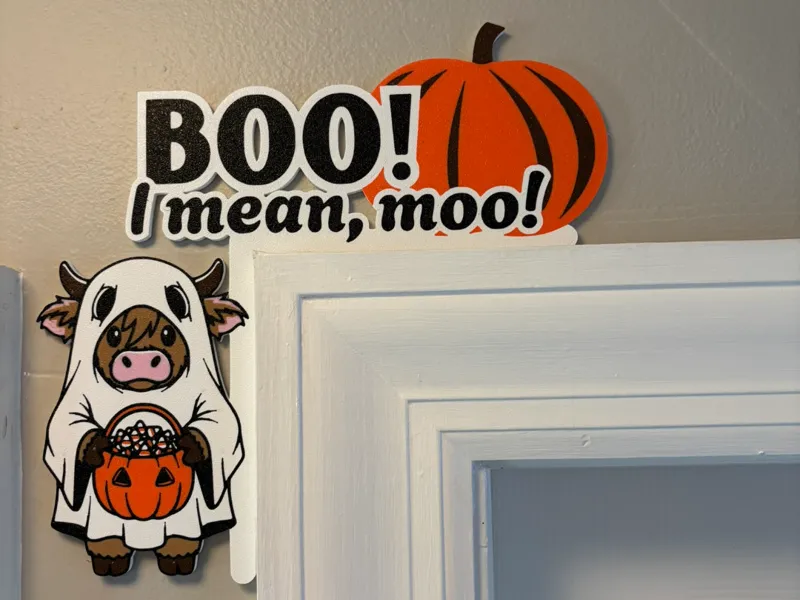 Halloween Highland Cow Door Corner
