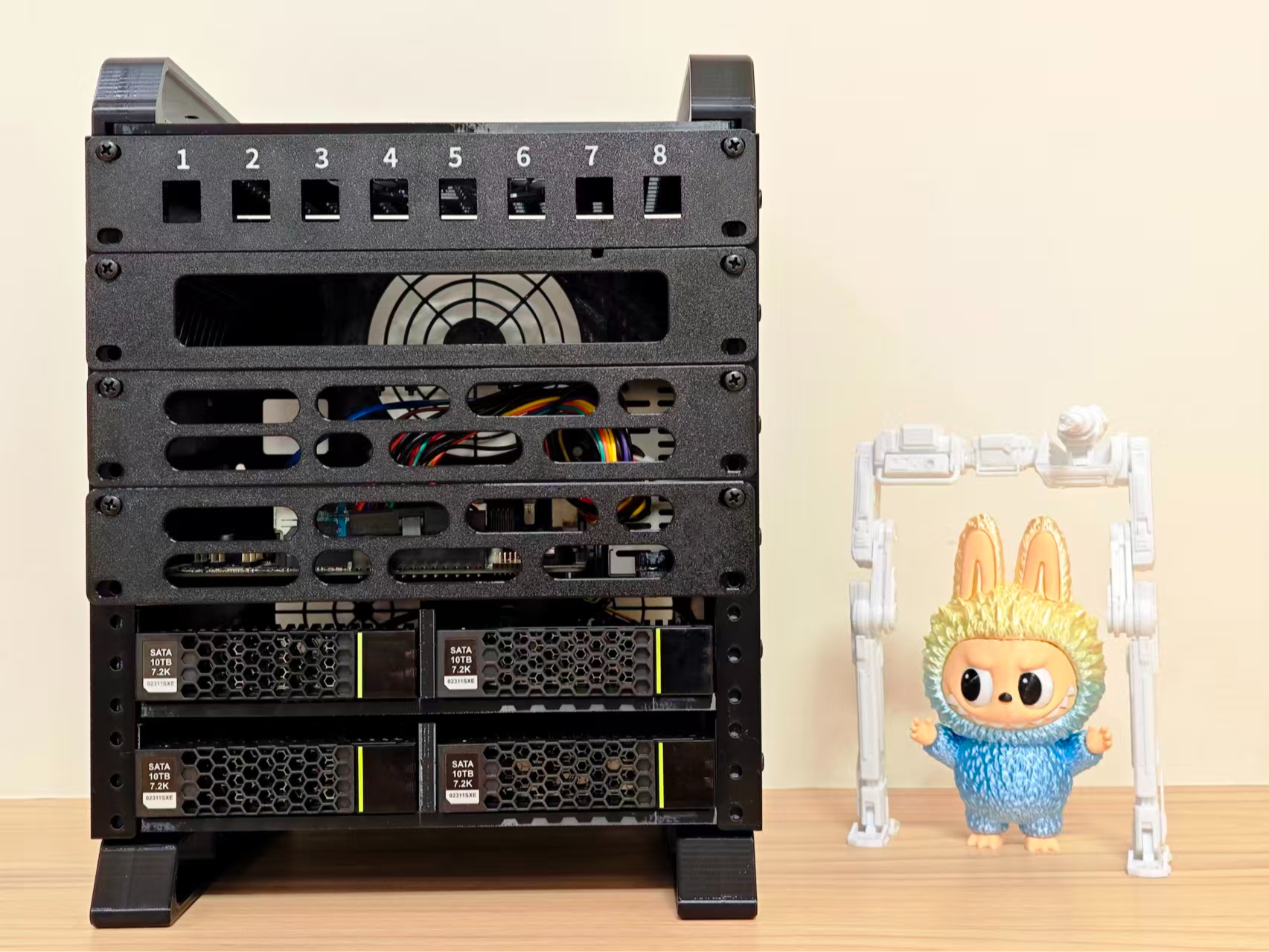 老张一号PRO MAX  6盘位6U机箱