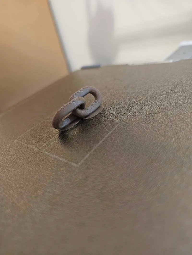 Chain with two links