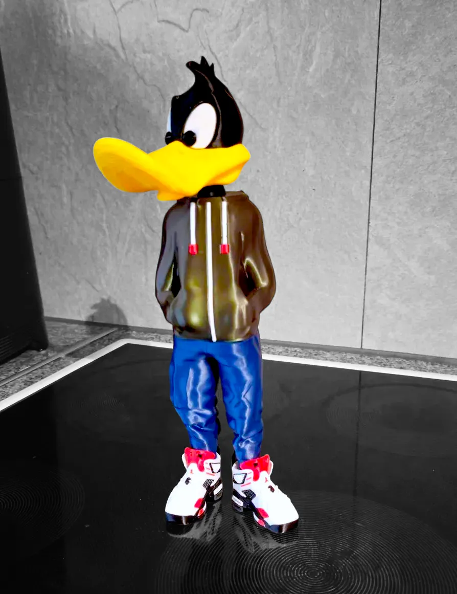 Urban Style Daffy Duck Articulated view 3
