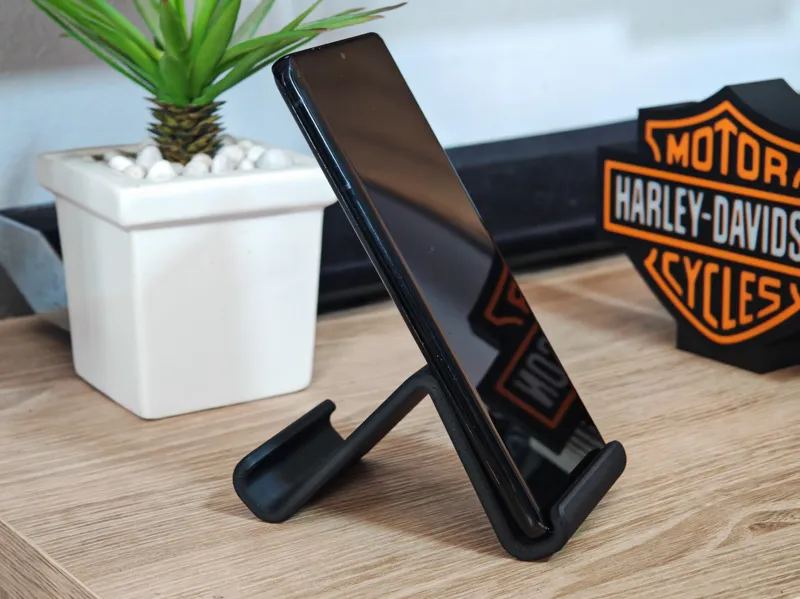 Minimal design 2 angle phone stand