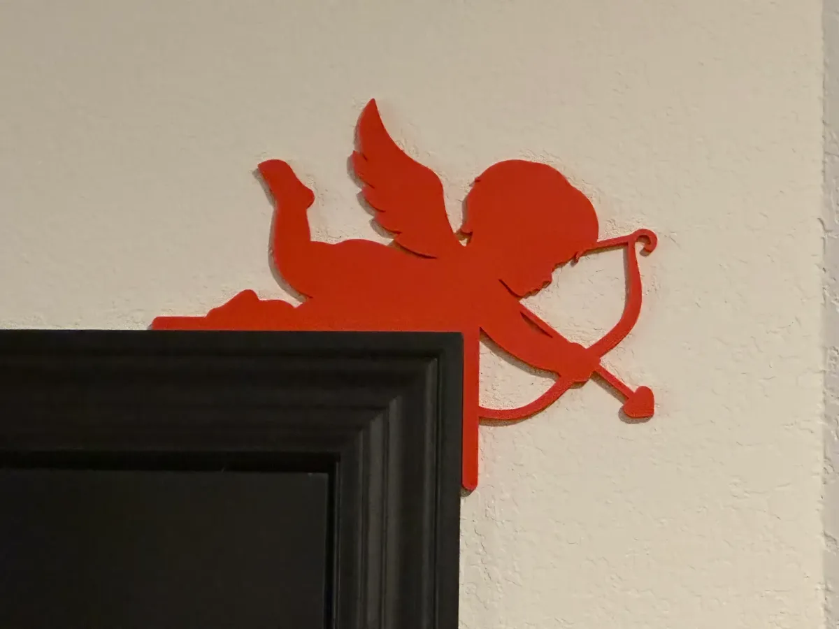 Coin de porte Cupidon pour la Saint-Valentin