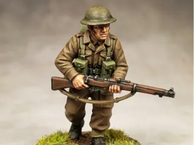 WW2 Soldier - British Infantryman With Rifle 28mm