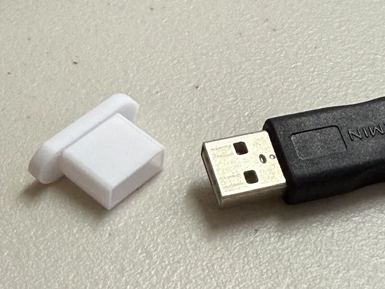 USB-A Plug (Female)