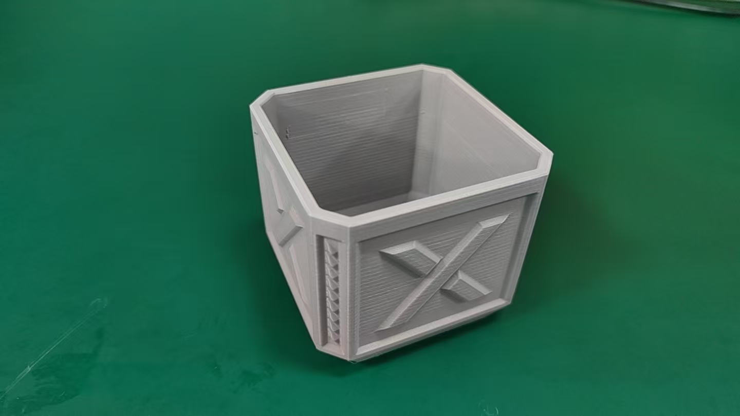 Miniatura 2 do modelo 3D 洞洞板收纳盒【方孔10x10，孔距38】
