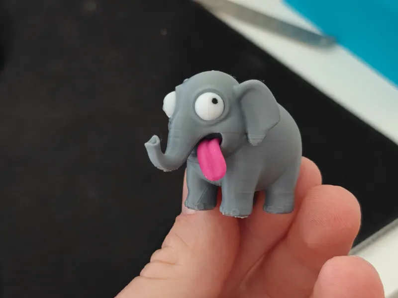Éléphant Débile