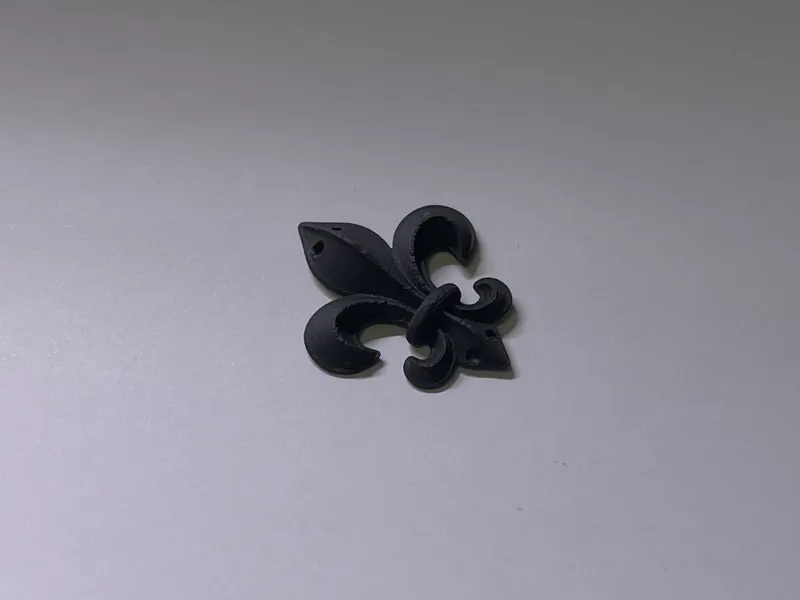 Fleur-de-lis button