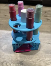 Carrousel rotatif pour tubes de dentifrice — photo 1
