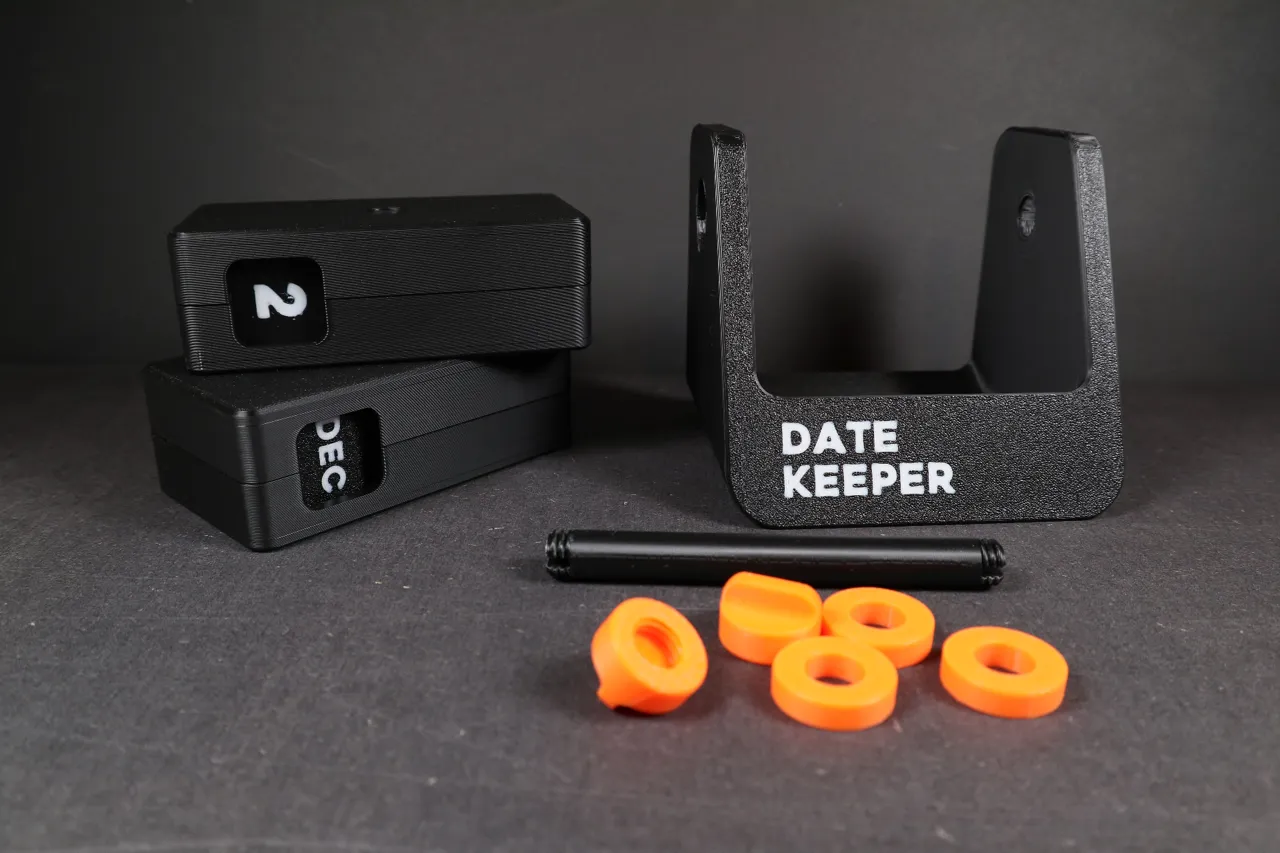 "Date Keeper" Perpetual Flip Calendar view 3