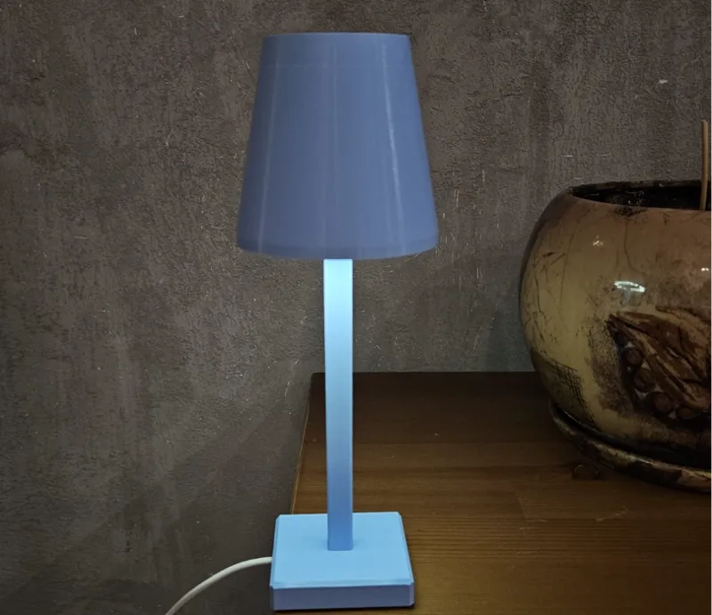 LED lamp adjustable light intensity level 