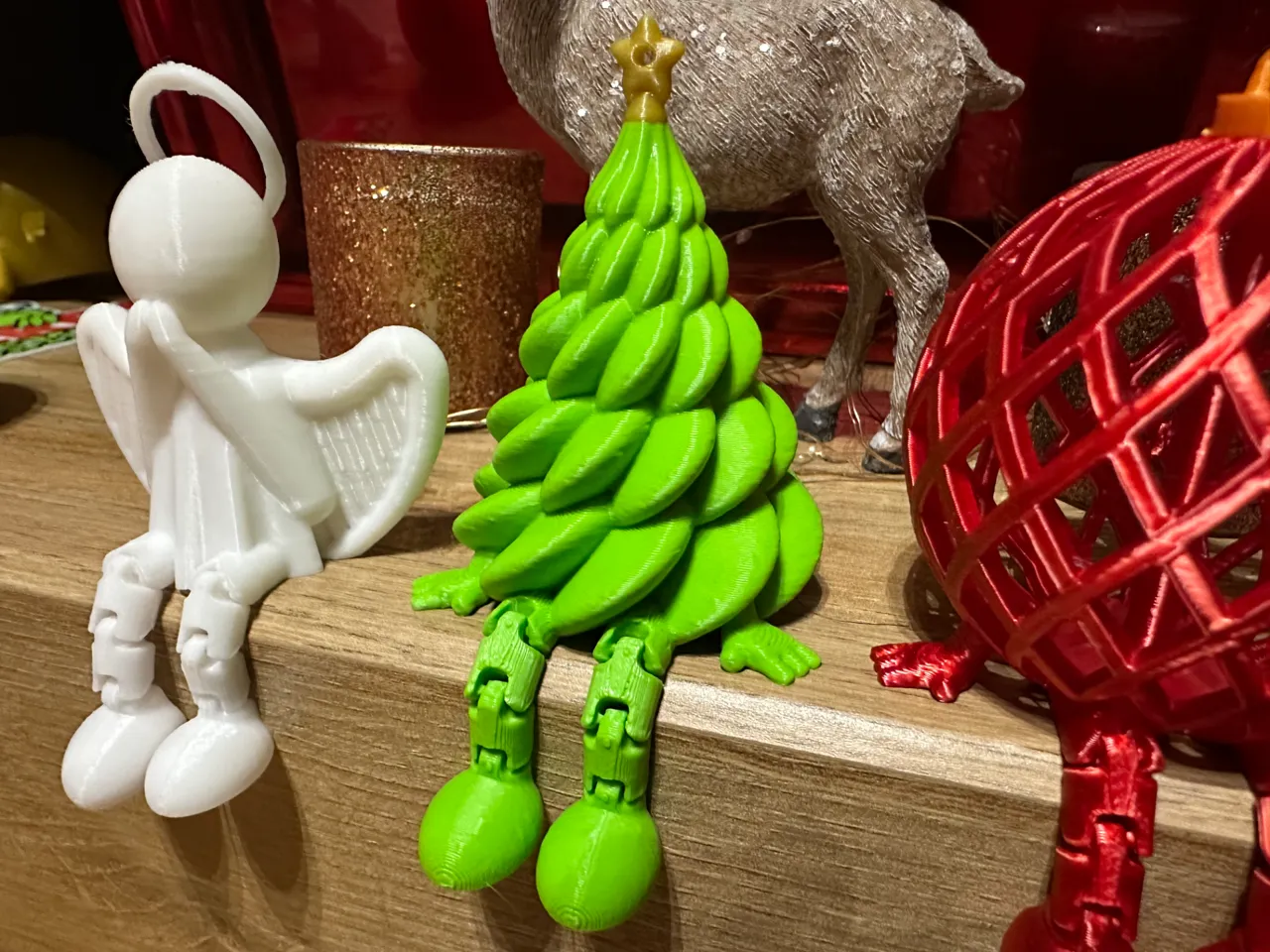 Articulated Christmas Tree v1 view 3