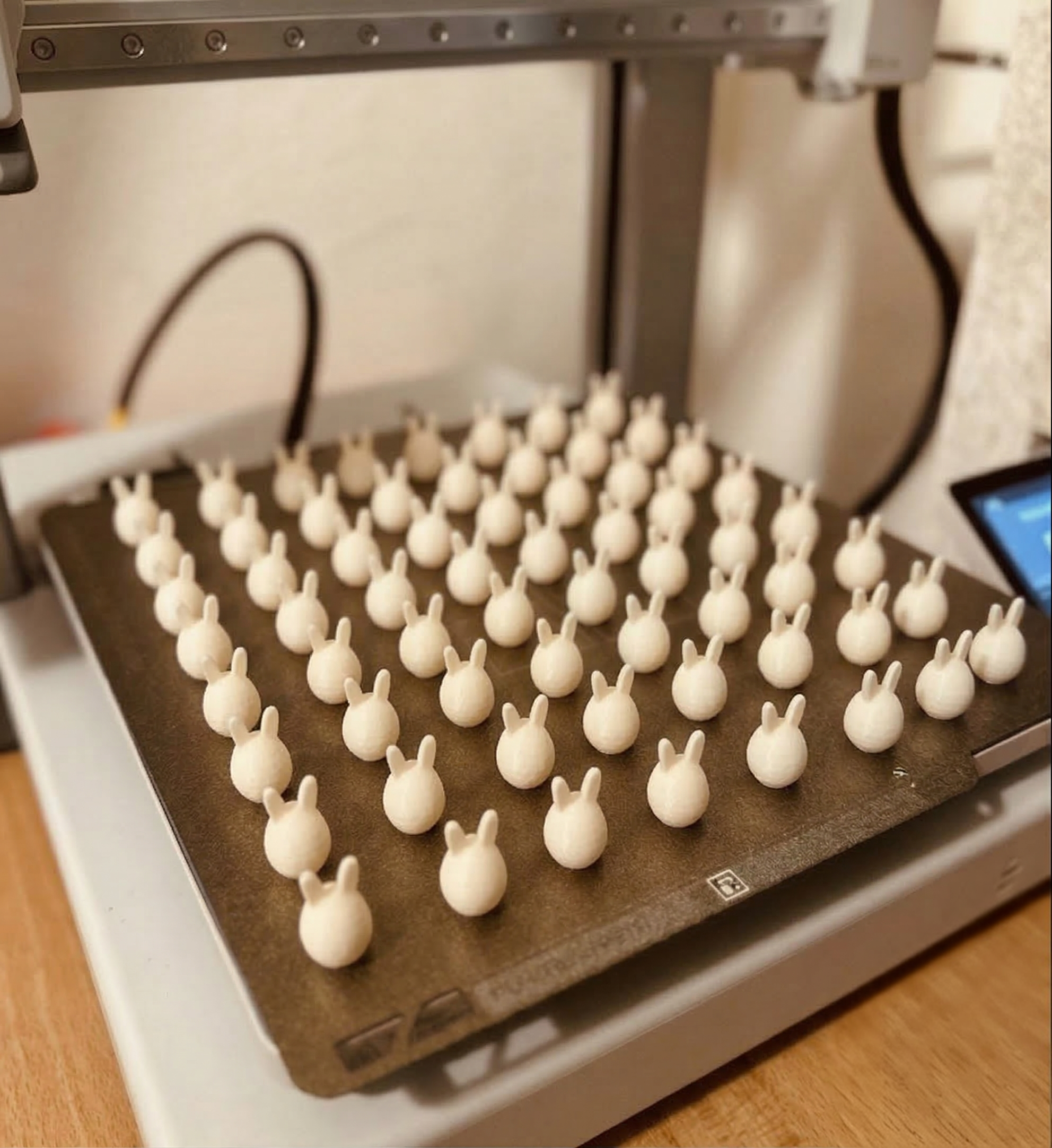 Miniatura 3 do modelo 3D 100 Bunny Easter Eggs with Ears