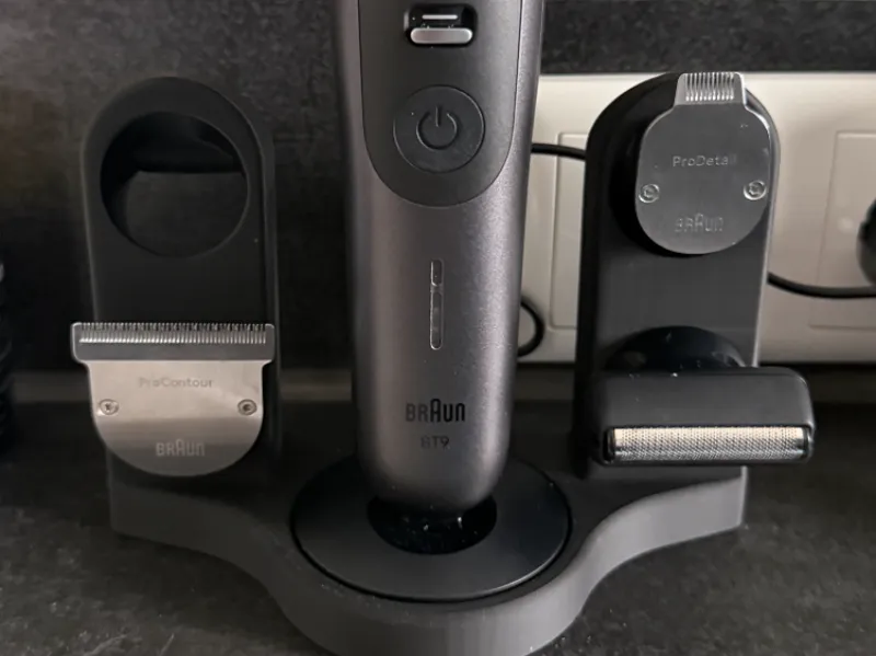 Braun BT9 beard trimmer dock and accessories dock