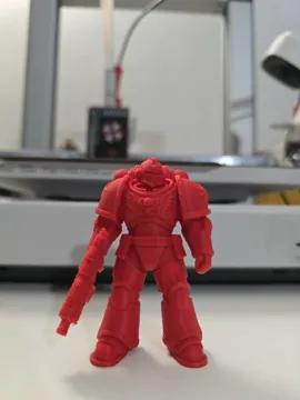 Soporte: miniatura space marine — vista de referencia 5