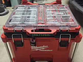Packout Low-profile organizer custom nameplate