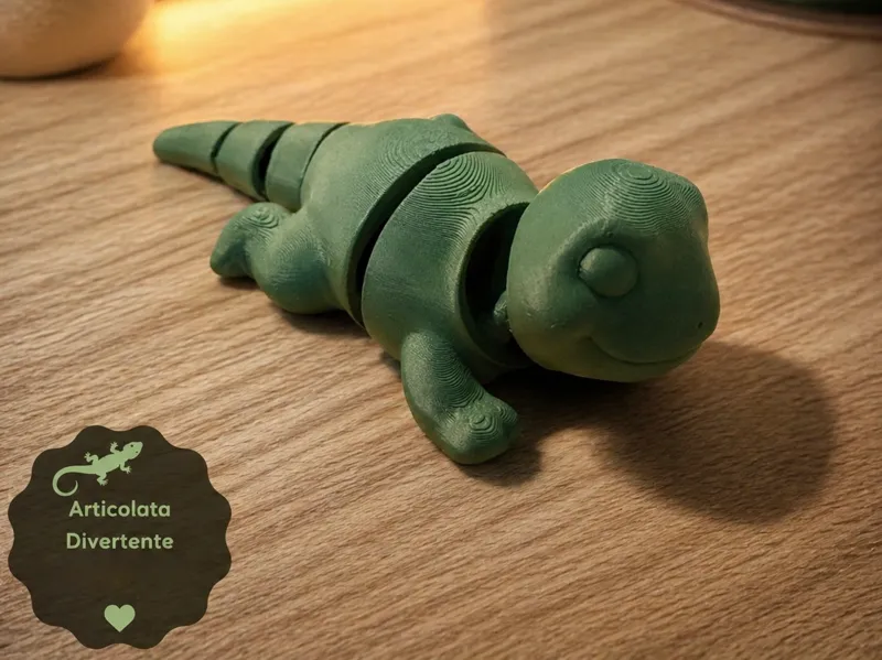 Articulated Lizard Toy