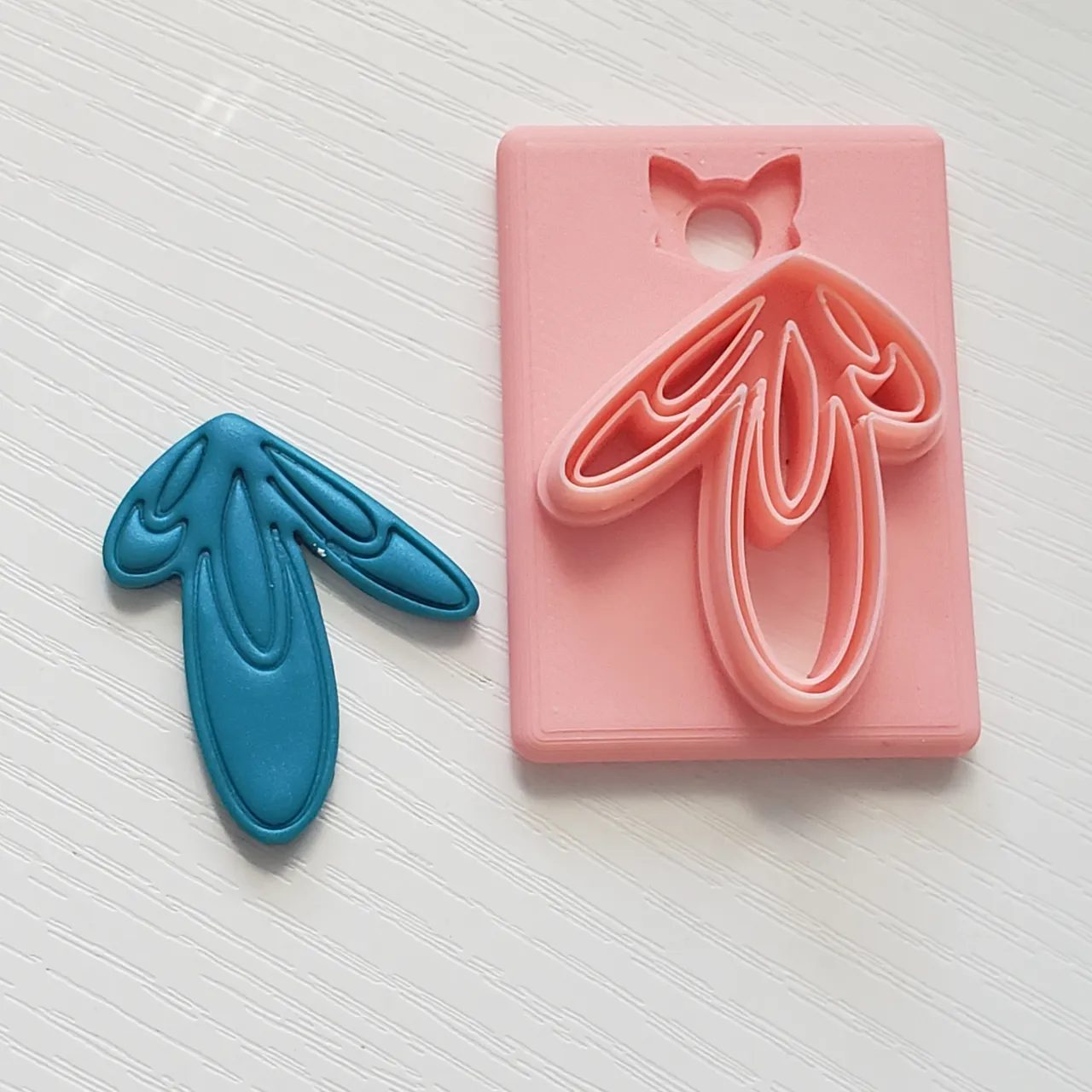 "Kailyn" Abstract Polymer Clay Earring Cutter view 2
