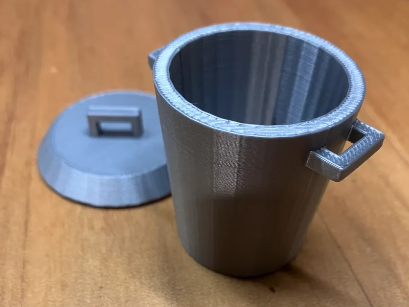 Mini Trashcan for pencil shavings