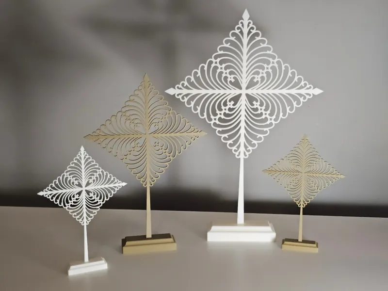 Tuomaanristi (Thomas Cross) Christmas ornament