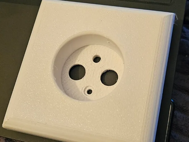 zasuvka 230V-socket single OLD