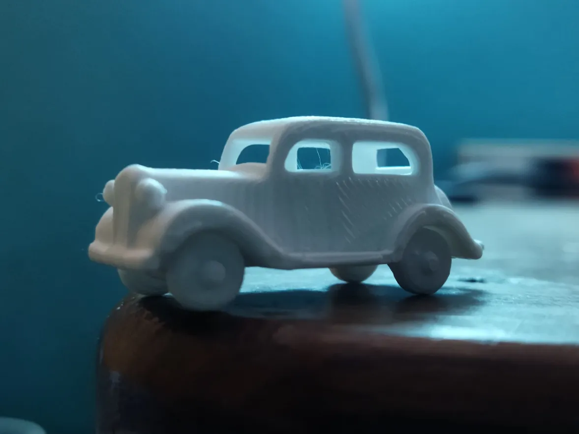 Porte-clés voiture ancienne