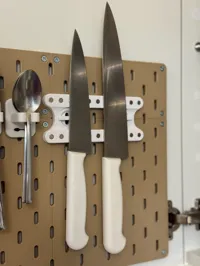 Updated for 22 6x3 magnets for stronger hold