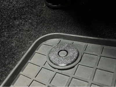 PSA Peugeot Citroen car floor mat clip driver side
