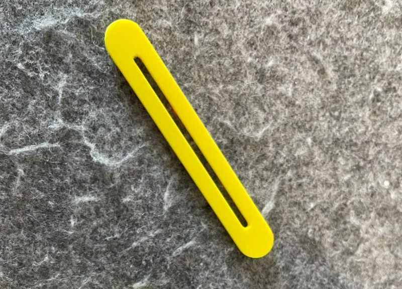 Toothpaste squeezer