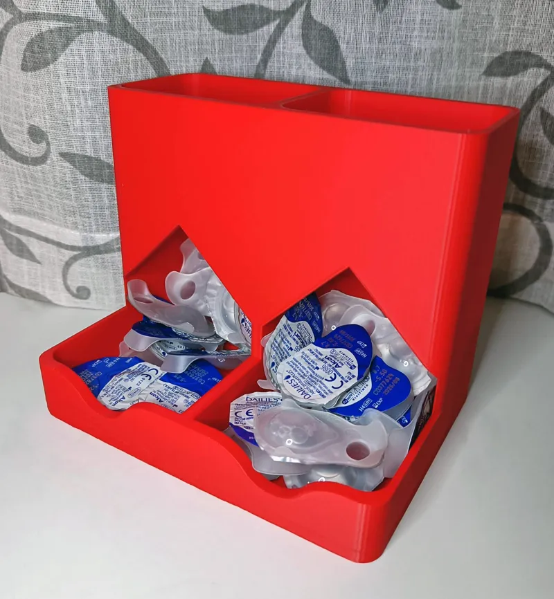 Contact lens holder