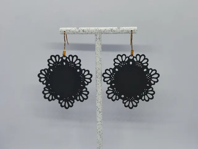 Aretes Orbe de Encanto