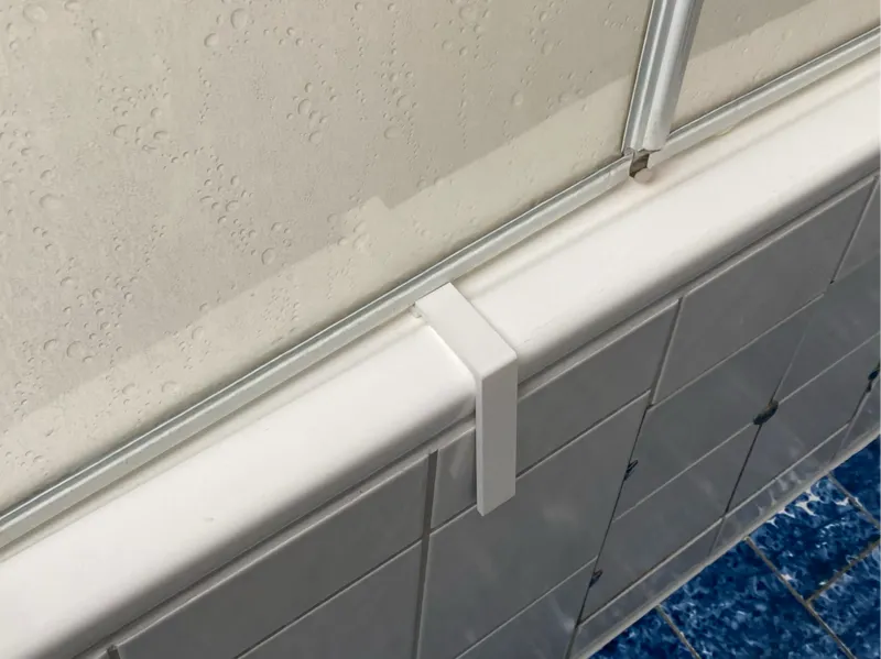 Holder for Securing a Shower Screen
