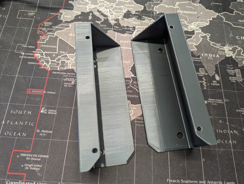 Keyboard under desk holder