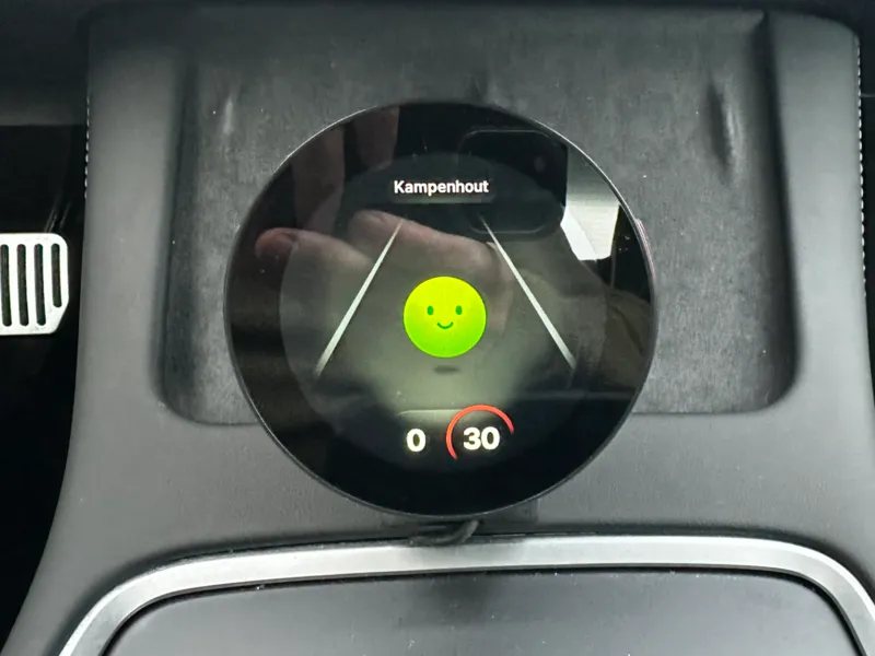 Tesla stand for Flitsmeister Dash