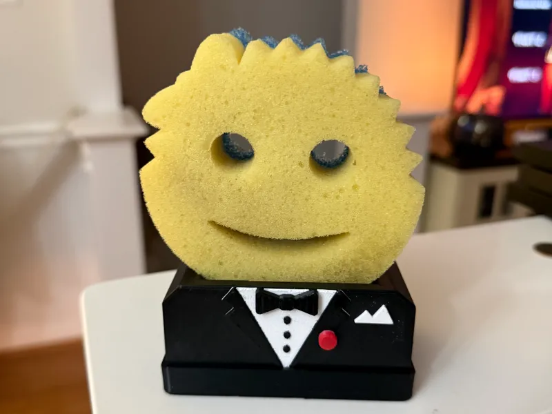 Scrub Daddy Holder in Tuxedo