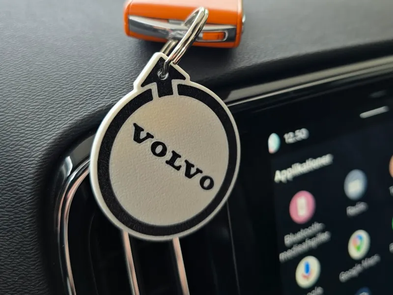 Modern Volvo Keychain (XC40 / XC60 / XC90)