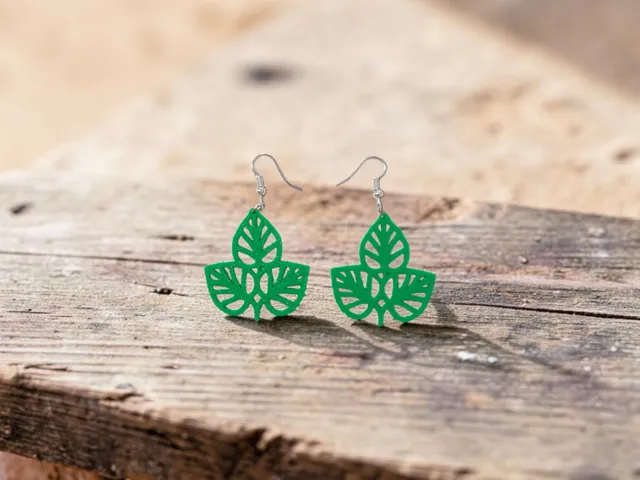 Trio of leaves earrings
