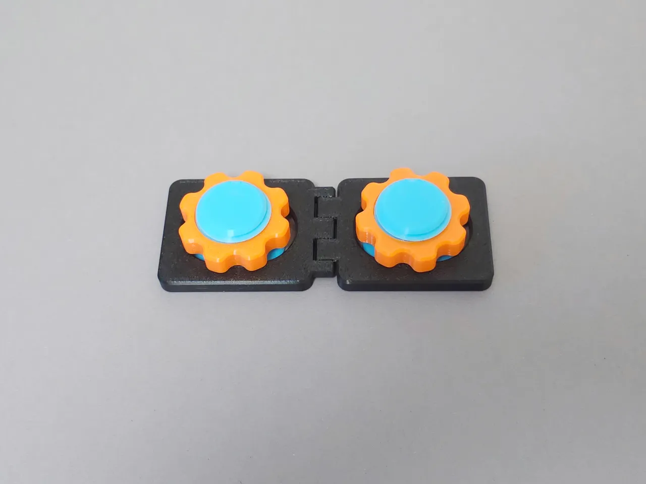 Universal Dual Monitor Alignment Clip view 4
