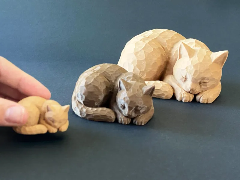 Curled Up Cat - Carved Effect